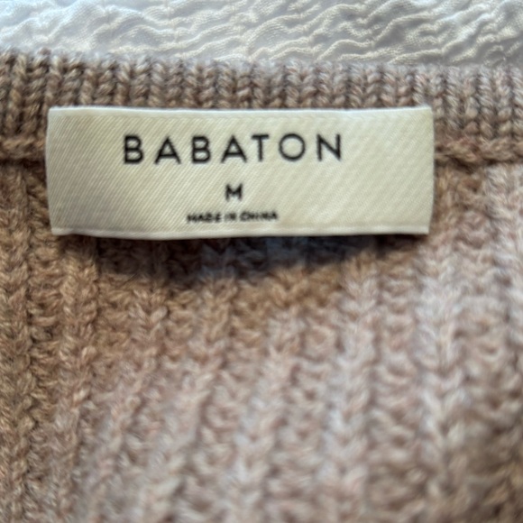 Babaton Sweater (medium) - Picture 4 of 5